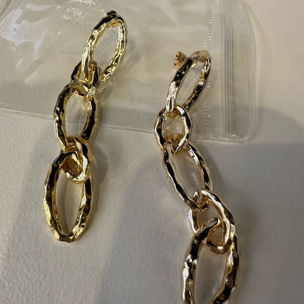 Textured Gold Chain Link Earrings